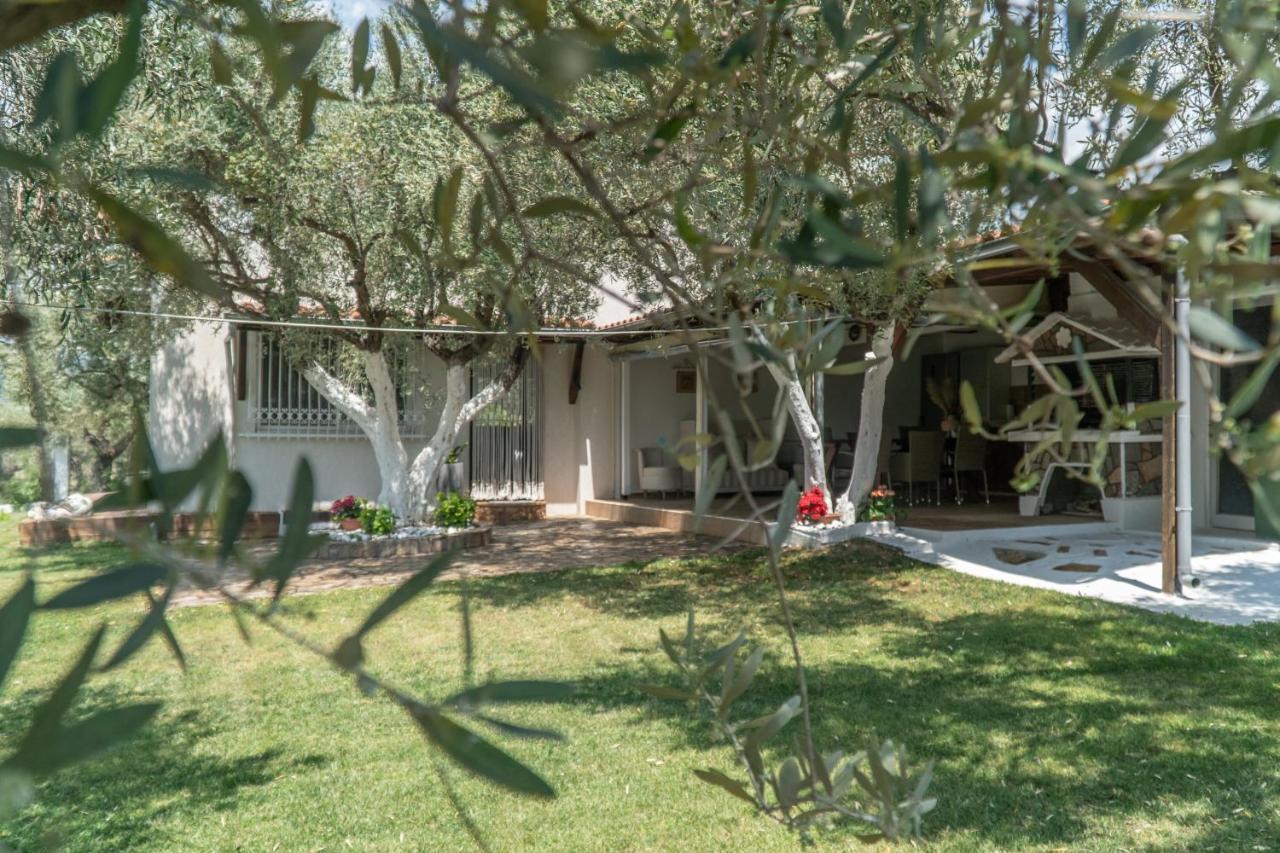 Villa Luna Makri Bagian luar foto